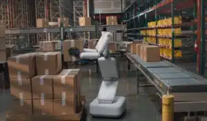 Oubliez les robots d'Elon Musk : Eno, un humanoïde 100% français, entre en usine et vise déjà nos foyers