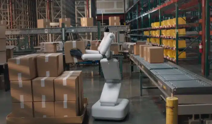 Oubliez les robots d'Elon Musk : Eno, un humanoïde 100% français, entre en usine et vise déjà nos foyers