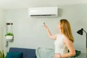 Canicule : pourquoi votre climatiseur perd jusqu'à 30% de puissance au-dessus de 40°C