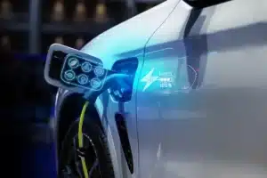 Engie lance une offre de recharge pour voitures électriques à prix cassé : les automobilistes n'y croient pas, les chiffres pourtant parlent d'eux-mêmes