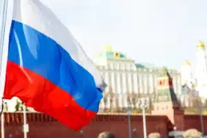 Durement frappée par l'Ukraine, la Russie se retrouve à acheter de l'essence à l'Inde