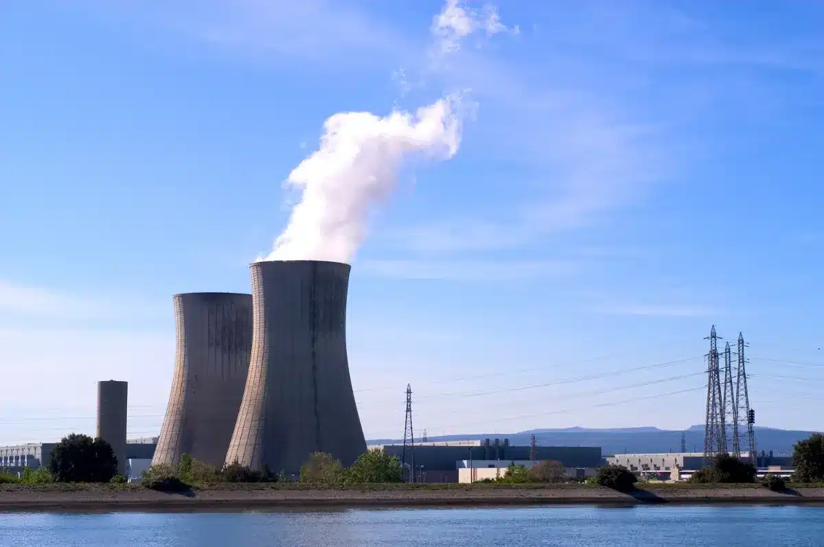 Cette centrale nucléaire est à l'arrêt complet, et ce n'est ni une panne ni un incident : c'est la sécheresse qui l'a mise à genoux