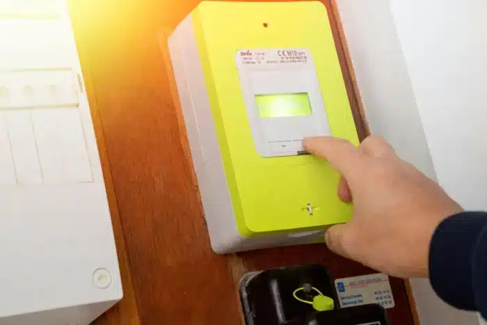 Changement de nom sur le contrat d'électricité : voilà la règle officielle imposée par la loi avant la coupure