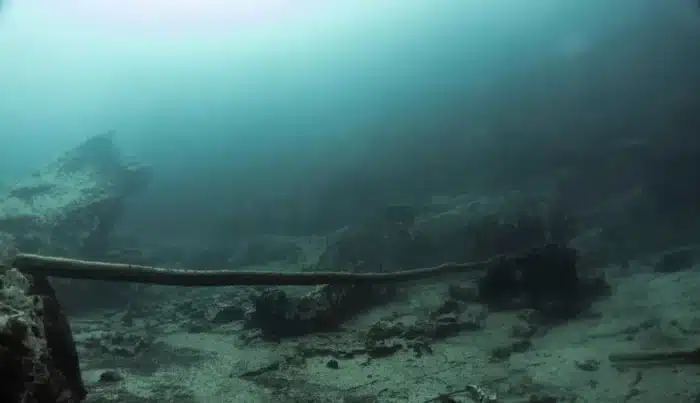 Des scientifiques ont découvert un chargement romain intact retrouvé au fond d'un lac suisse, figé depuis près de 2 000 ans