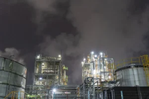 Guerre en Ukraine : violent incendie dans une raffinerie pétrolière russe après d'un drone se soit écrasé
