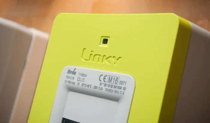 Votre compteur Linky a un menu caché que personne n'utilise : deux boutons suffisent pour faire des économies sur votre facture