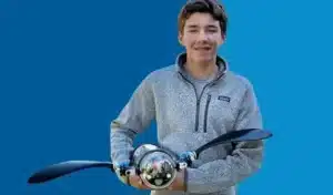 Cet ado de 15 ans a conçu un robot tortue qui détecte les menaces sous-marines avec 96 % de précision : les océanographes n'en reviennent pas
