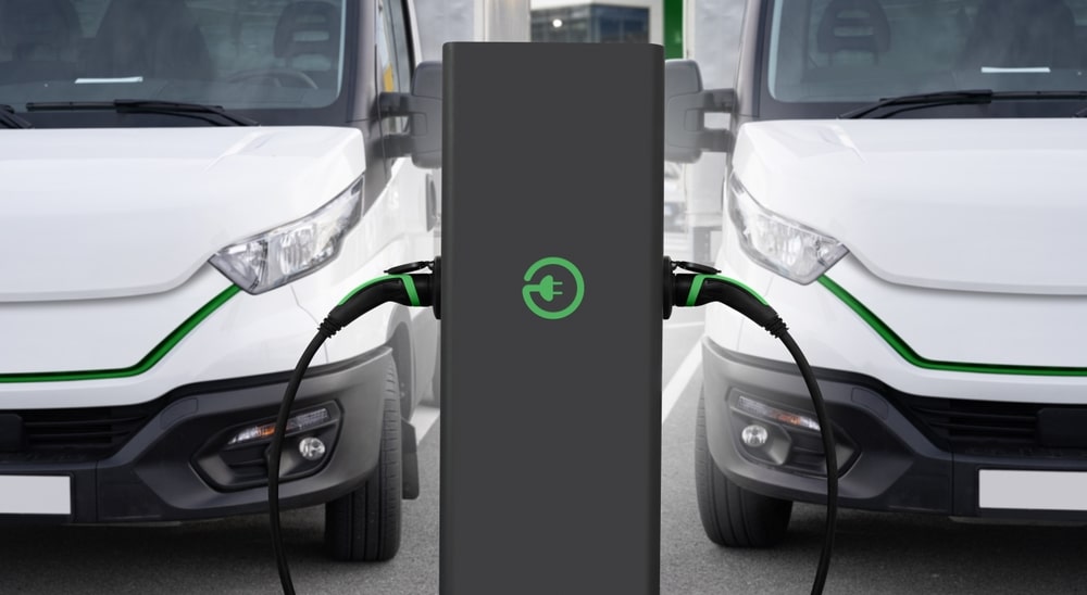 Flotte d'entreprise : la transition vers le 100% électrique toujours à la peine selon un sondage