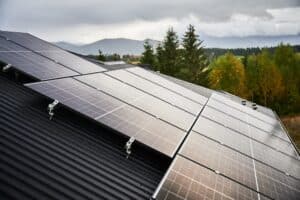 Panneaux photovoltaïques : 17% des installations mises en services en 2026 sont équipées d'une batterie