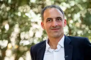 Raphaël Glucksmann veut élargir le chèque énergie : « Des millions de Français n'y ont pas droit alors qu'ils n'arrivent plus à se chauffer »