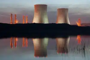 Trois centrales nucléaires à l'arrêt pourraient bientôt fournir de l'électricité à des millions de foyers, ainsi qu'à des centres de données d'IA