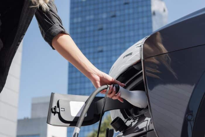 voiture-electrique-crise-petroliere